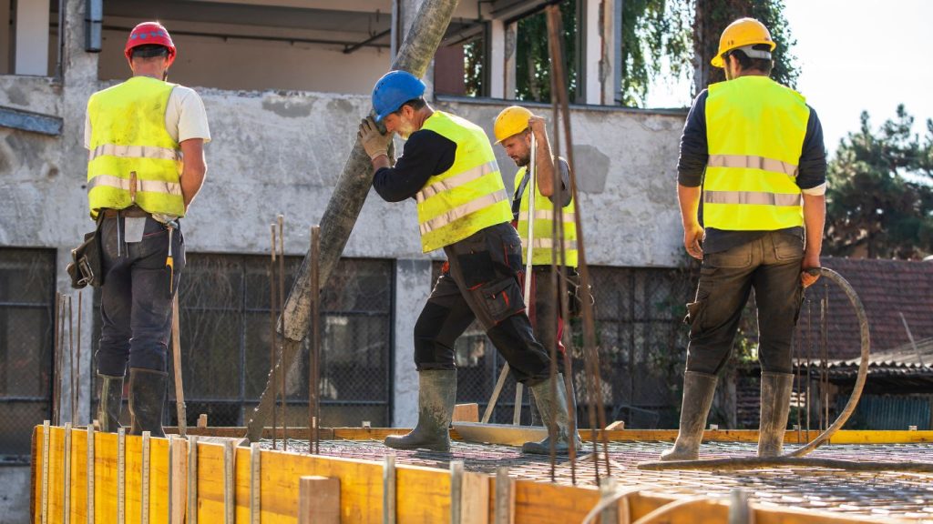 Umowa – roboty budowlane: wzór, elementy i obowiązki stron